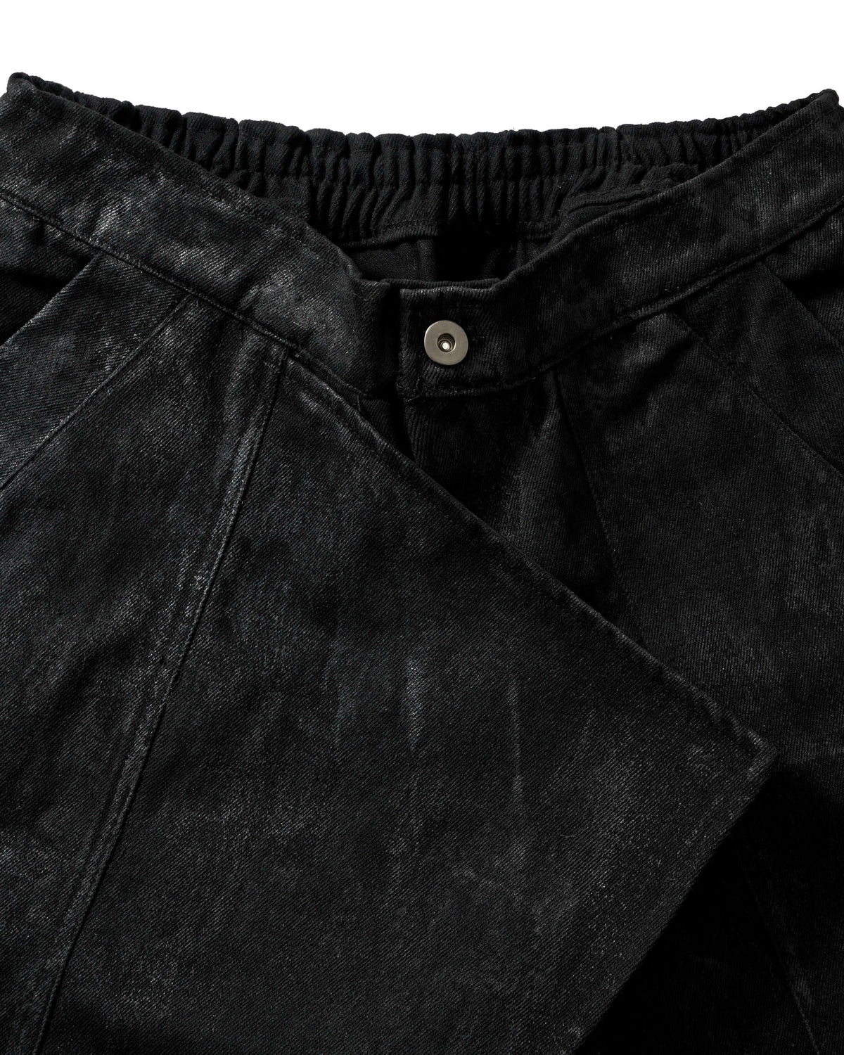 SHADOW WAX LEATHER SHORTS
