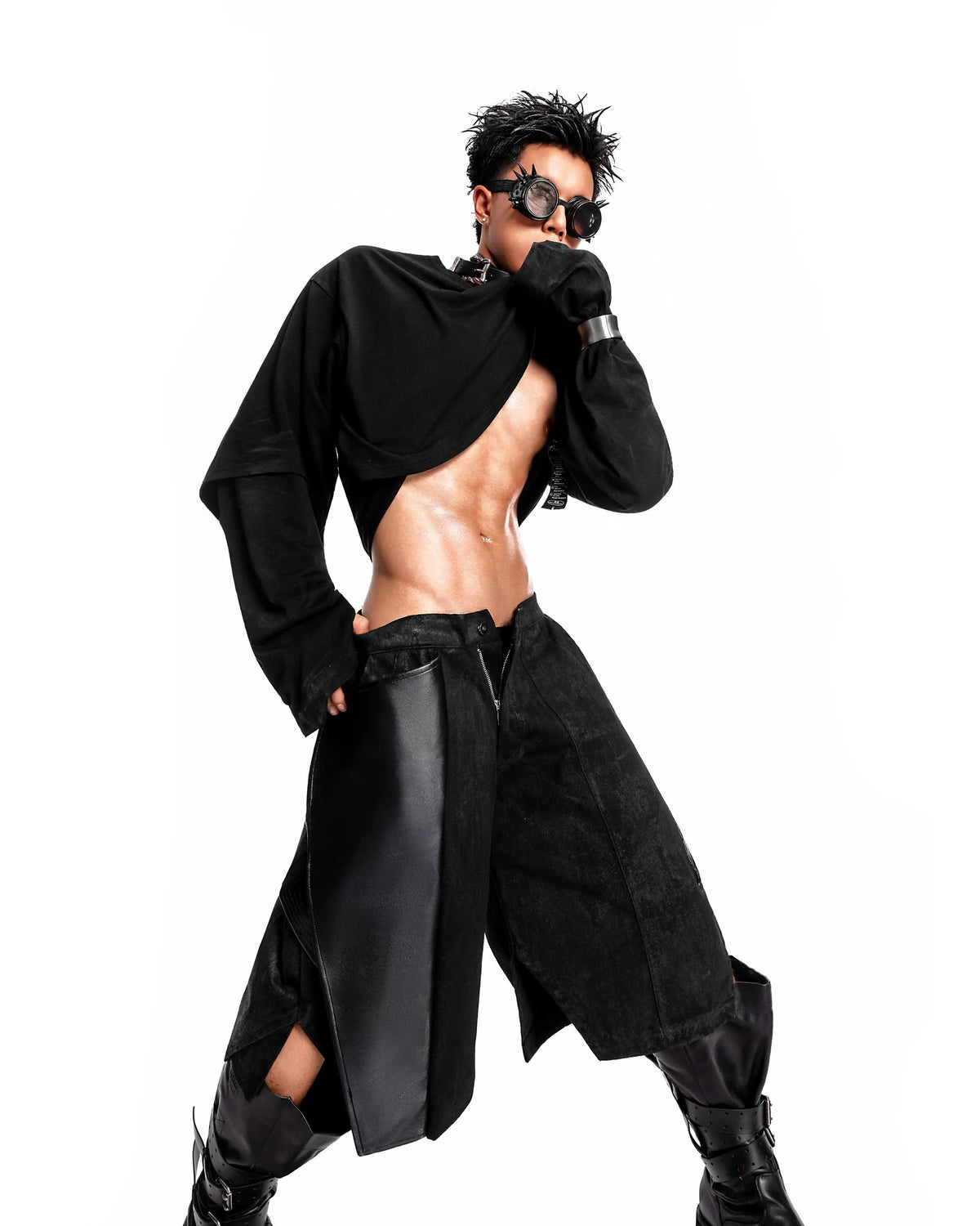 SHADOW WAX LEATHER SHORTS